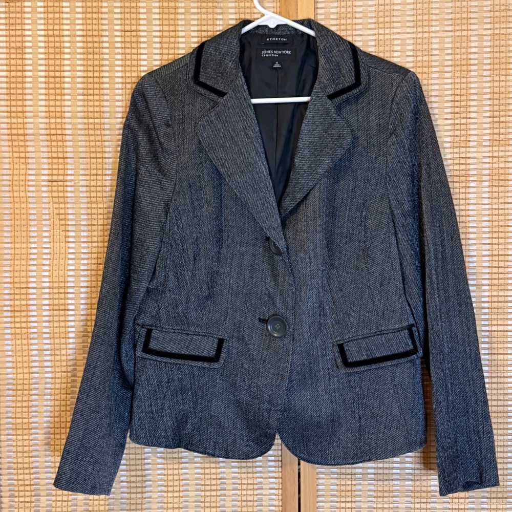 Jones New York Collection Grey Wool Blend Blazer Velvet Trim Peplum Back Size 14